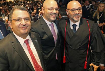 Procurador-Geral do Estado do Rio de Janeiro participa da solenidade de posse do TCE-RJ