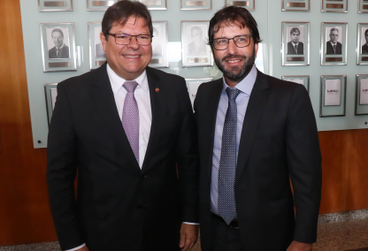 PGE prestigia inauguração do retrato de Luciano Mattos na Galeria de Procuradores-Gerais de Justiça