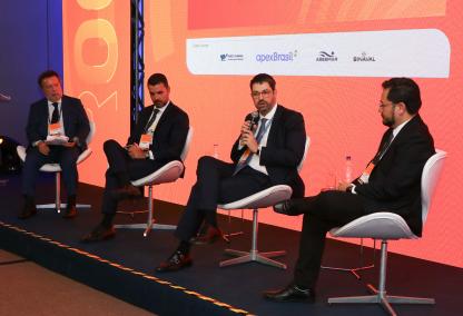 PGE-RJ destaca integração institucional e combate a fraudes no setor de combustíveis durante a Rio Oil & Gas